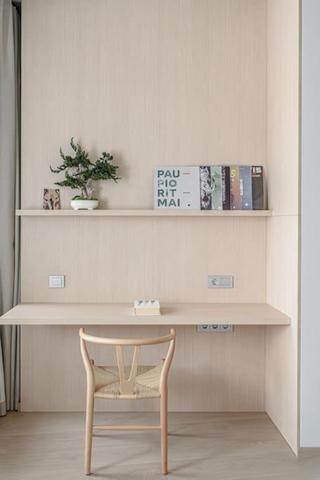 Cozy Japanese Oasis With Balcony, Gramophone, Netflix Apartment Vilnius Ngoại thất bức ảnh