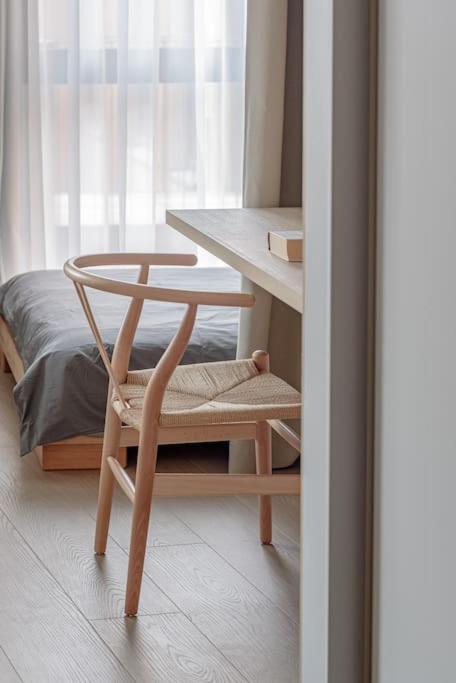 Cozy Japanese Oasis With Balcony, Gramophone, Netflix Apartment Vilnius Ngoại thất bức ảnh