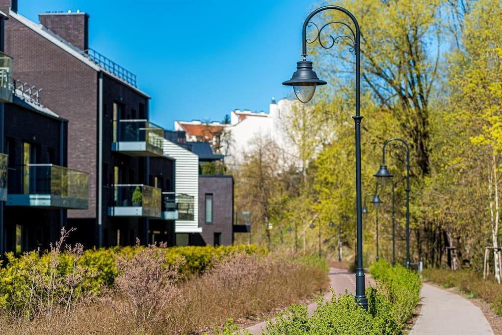 Cozy Japanese Oasis With Balcony, Gramophone, Netflix Apartment Vilnius Ngoại thất bức ảnh